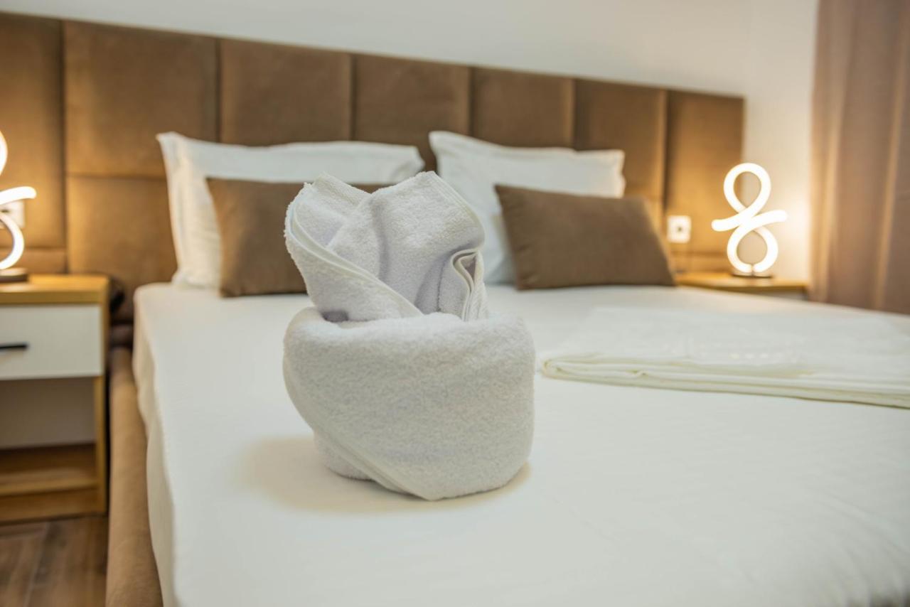 Twins Apartments Ulcinj Bagian luar foto